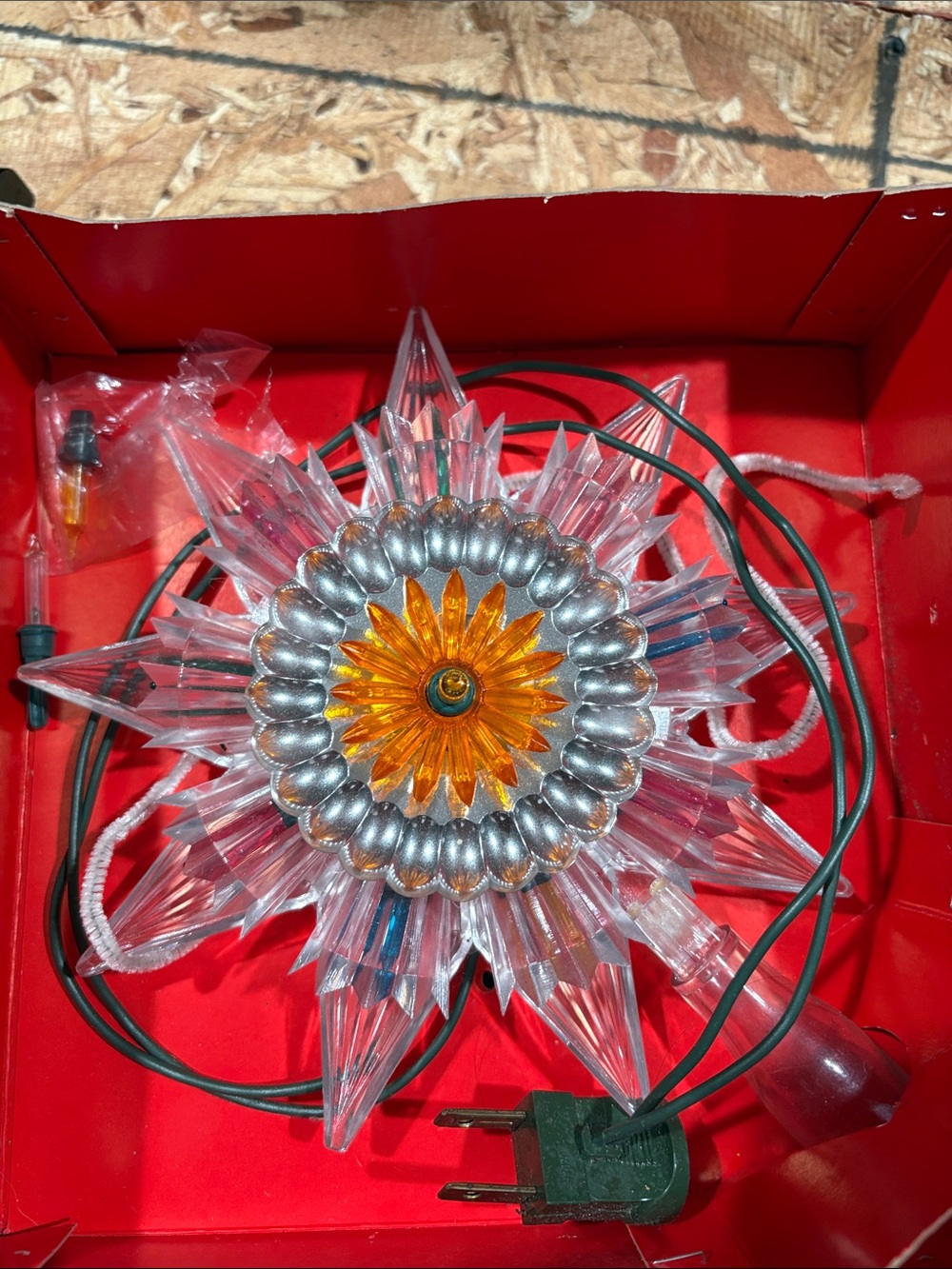 Vintage Glamour Star Tree Top - Gold & Silver with Orange Center - Picture 2 of 2
